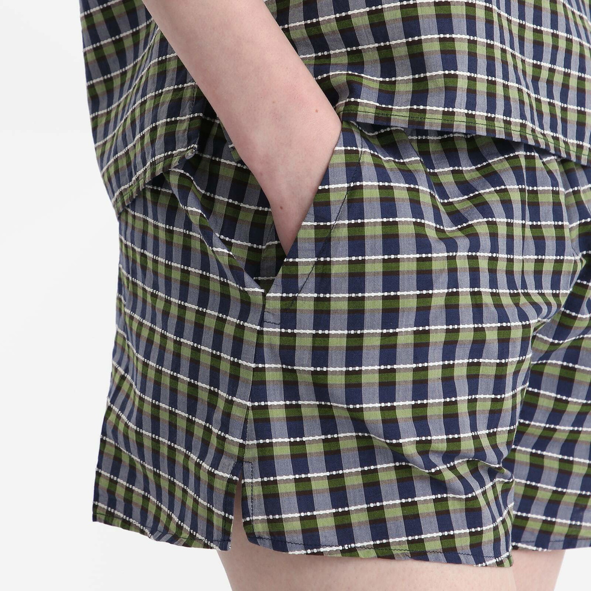 A.P.C. Women's Andrea Check Shorts in Green