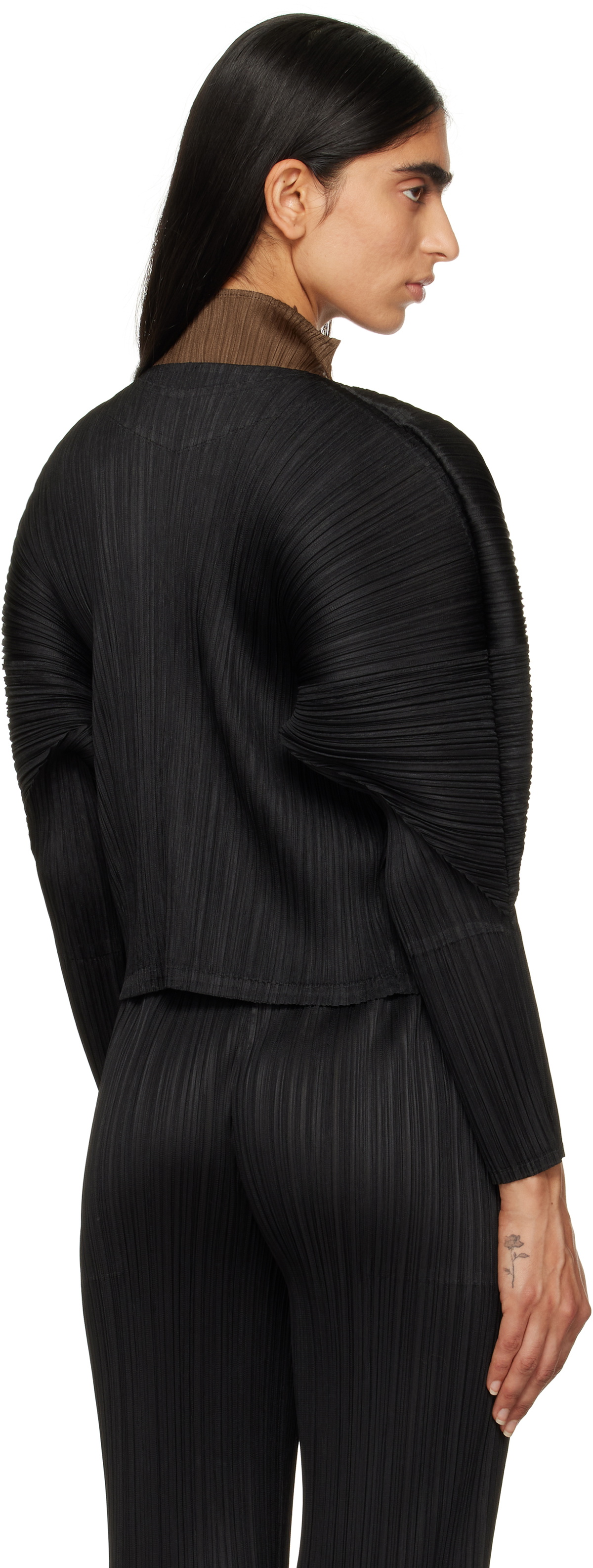 PLEATS PLEASE ISSEY MIYAKE Black Monthly Colors October