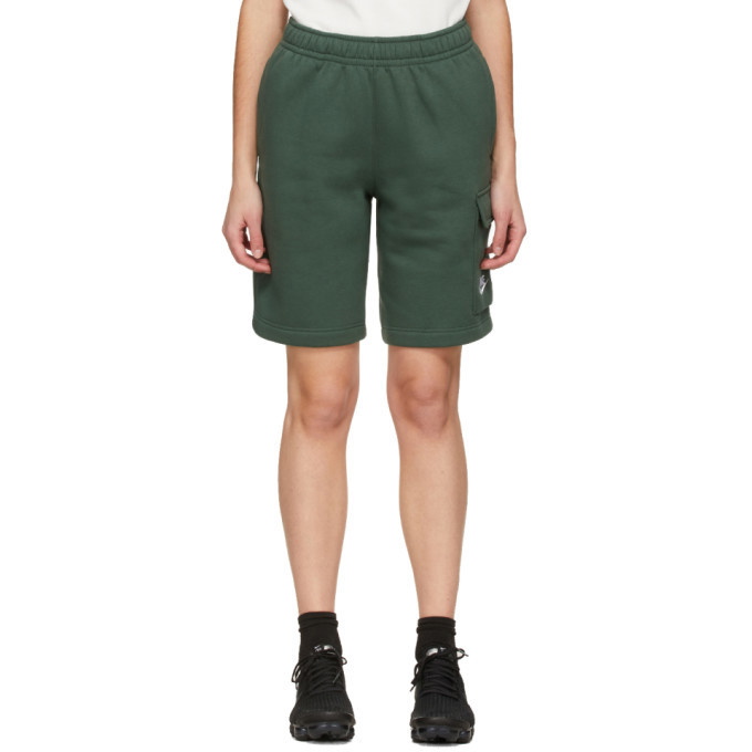 Photo: Nike Green Fleece Sportswear Club Shorts