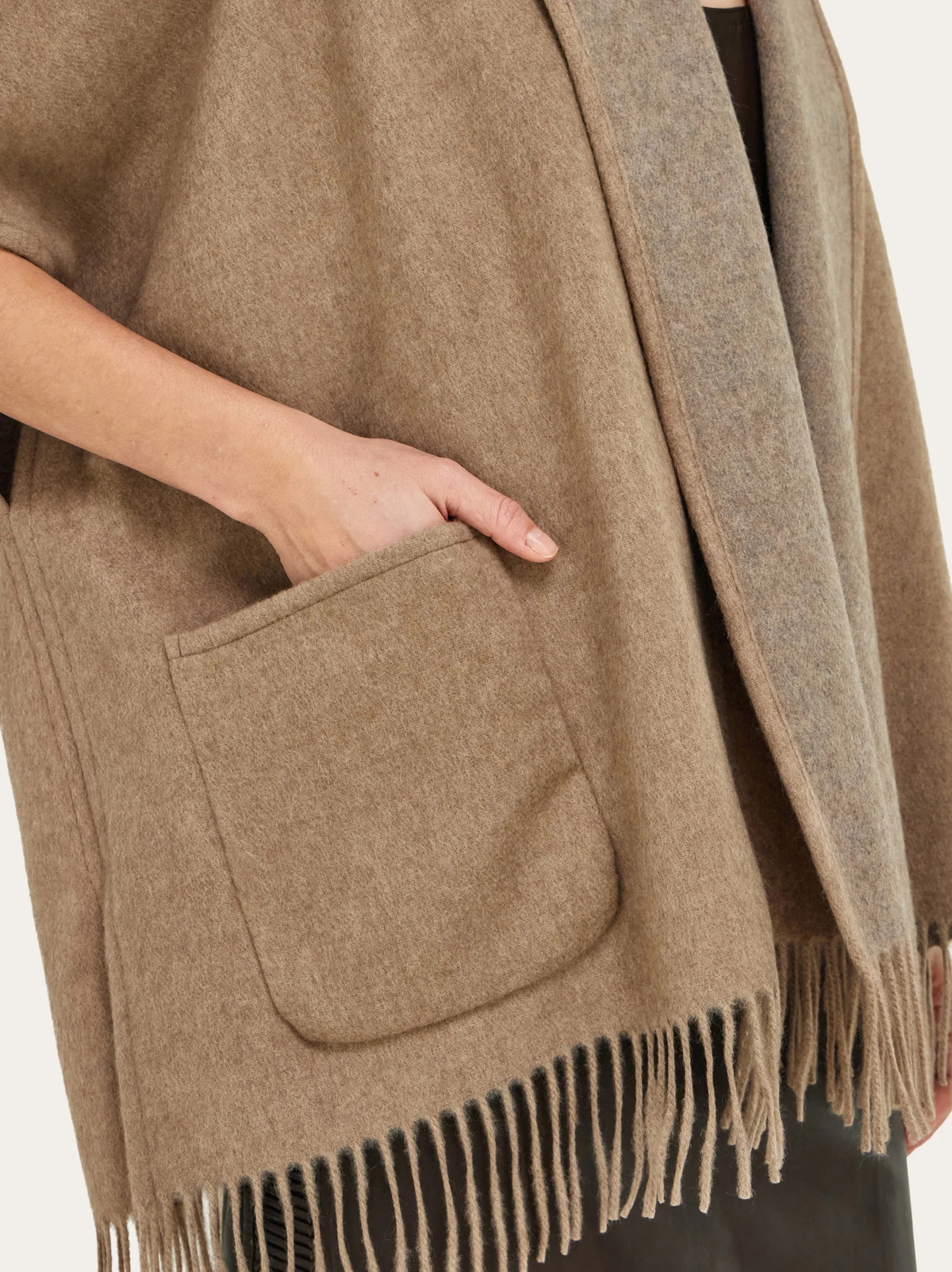 Ferragamo Womens Cashmere cape in Beige