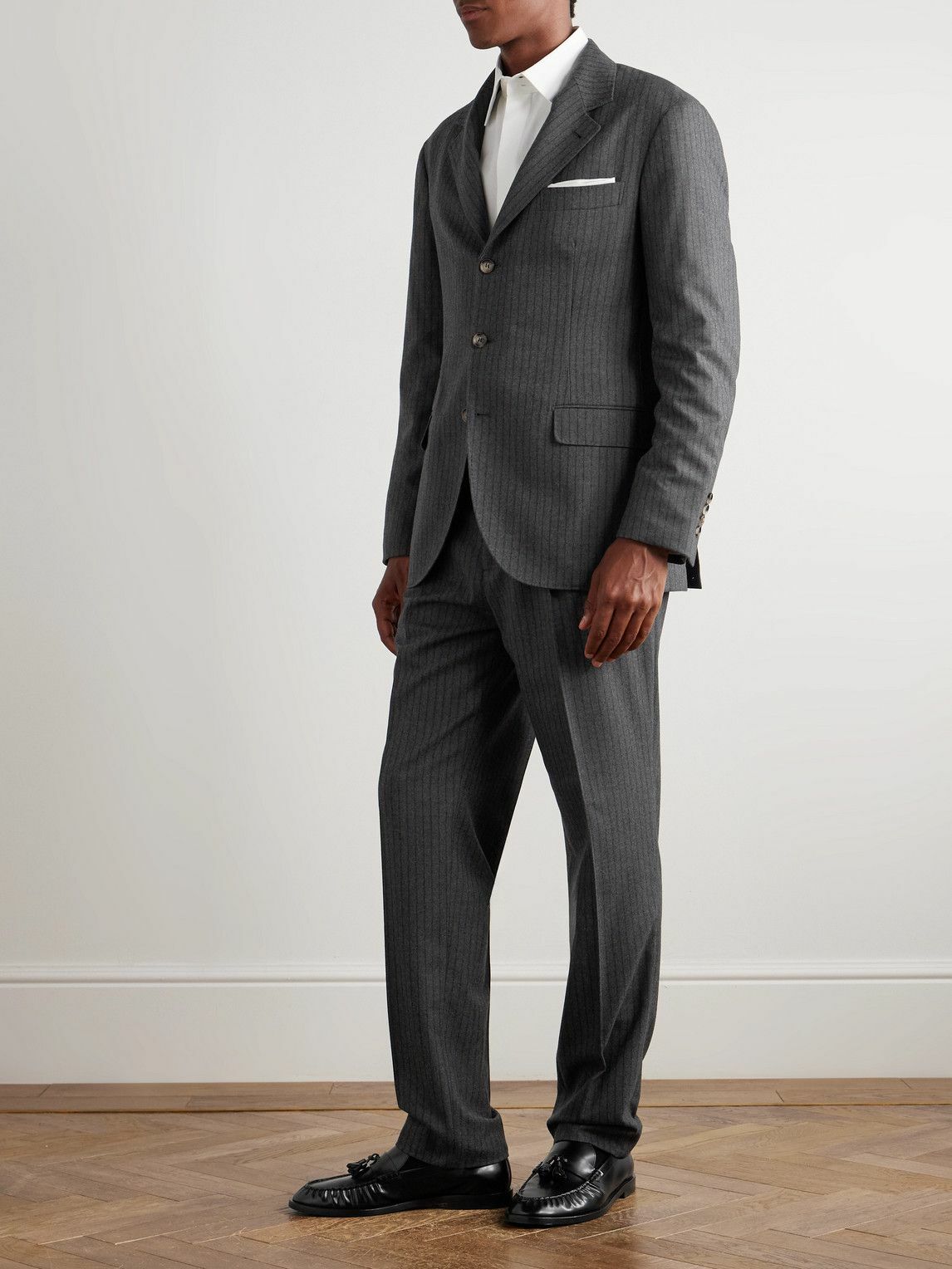 Brunello cucinelli トップス　ダークグレー uploading-1791892.jpg