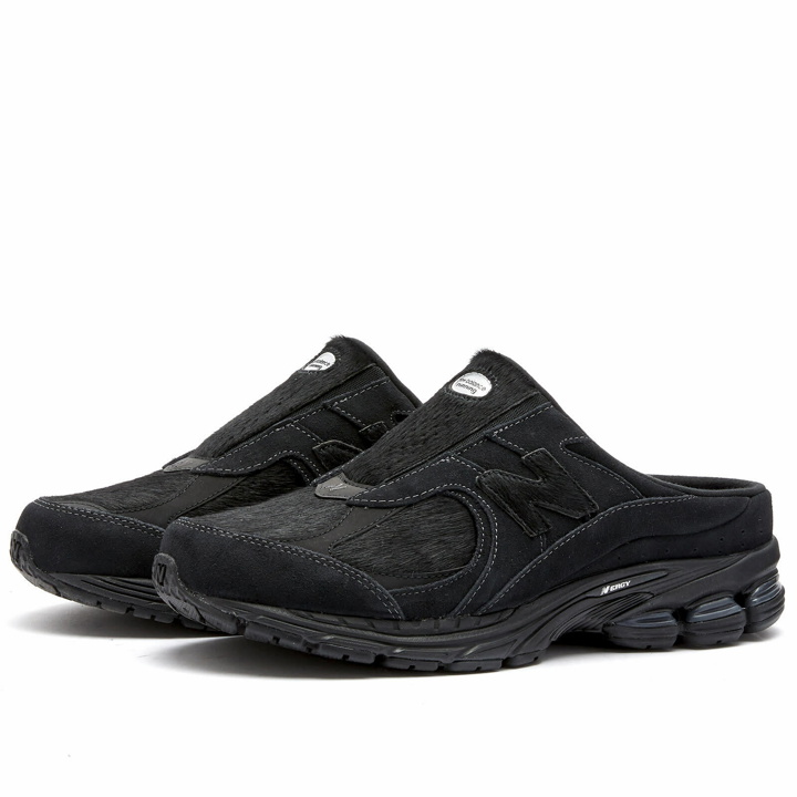 Photo: New Balance Men's M2002RMQ Sneakers in Black