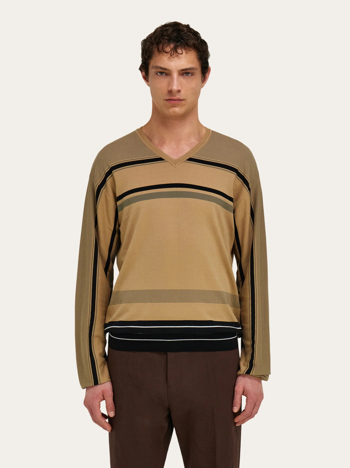 Ferragamo Mens V-neck sweater in Multicolor