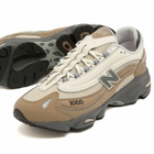 New Balance 1000 Sneaker in Mushroom