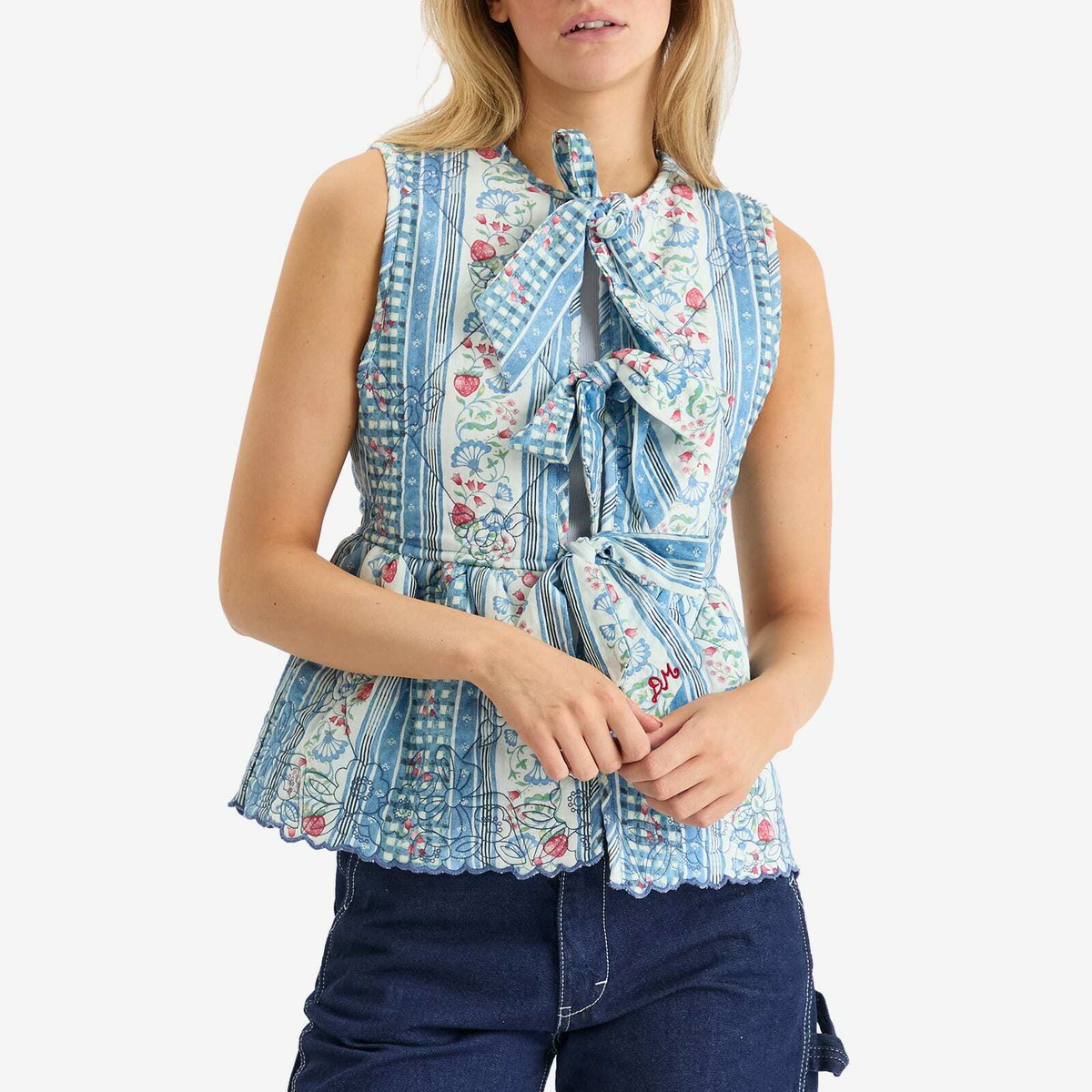 Damson Madder Women's Catrin Reversible Floral Gilet in Blue