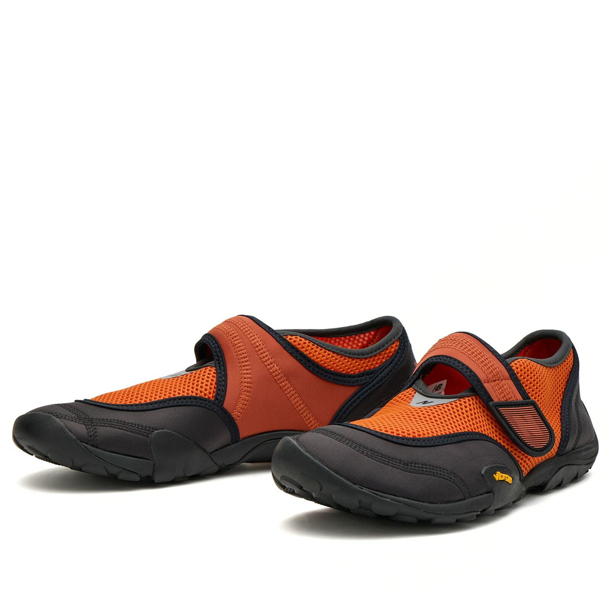 New Balance x Tokyo Design Studio MT2 Sneaker in Orange