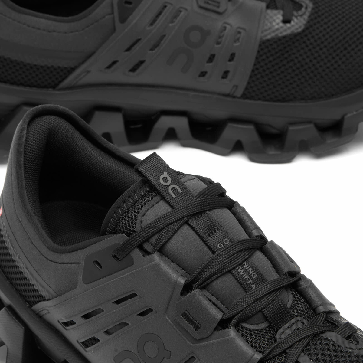 ON Men's Cloudswift Amp Sneaker in Black/Black