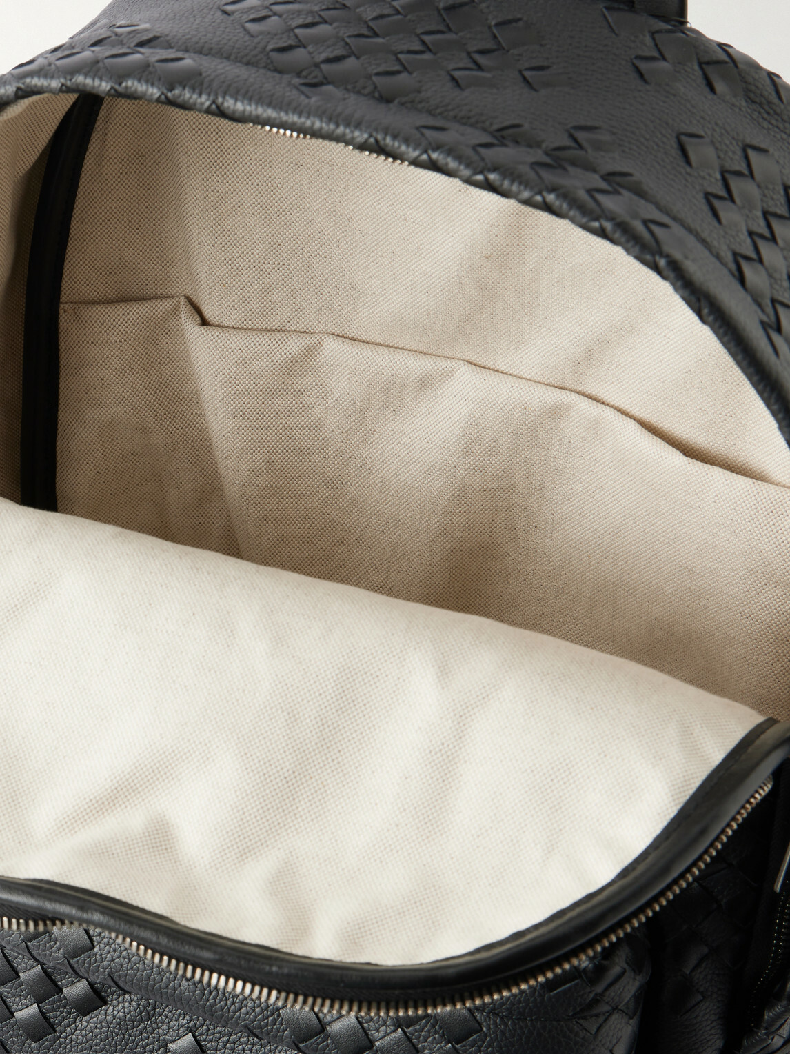 Bottega Veneta - Diamonds Dover Classic Intrecciato Leather Backpack