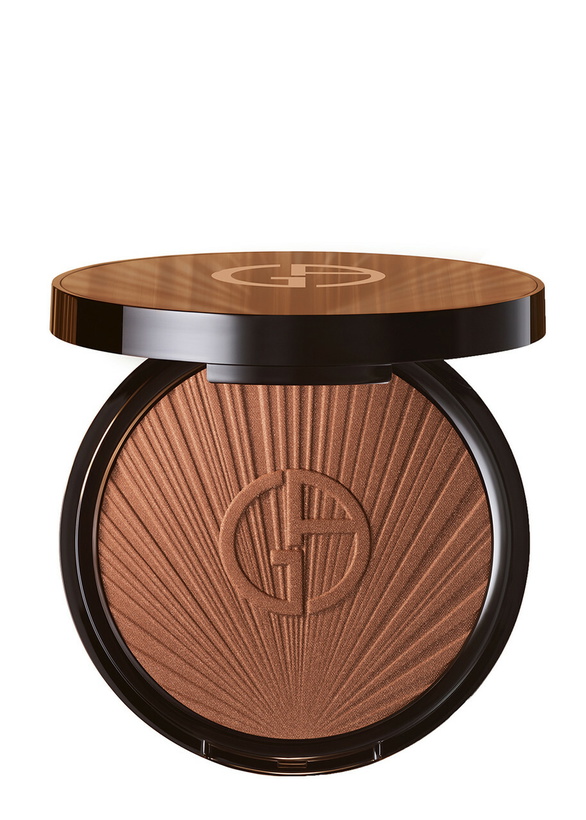 Photo: Armani Beauty Luminous Silk Sunlit Creamy Bronzing Powder - 120