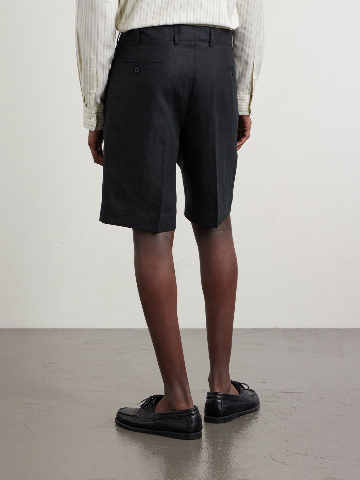 Rubinacci - Straight-Leg Pleated Linen Shorts - Black