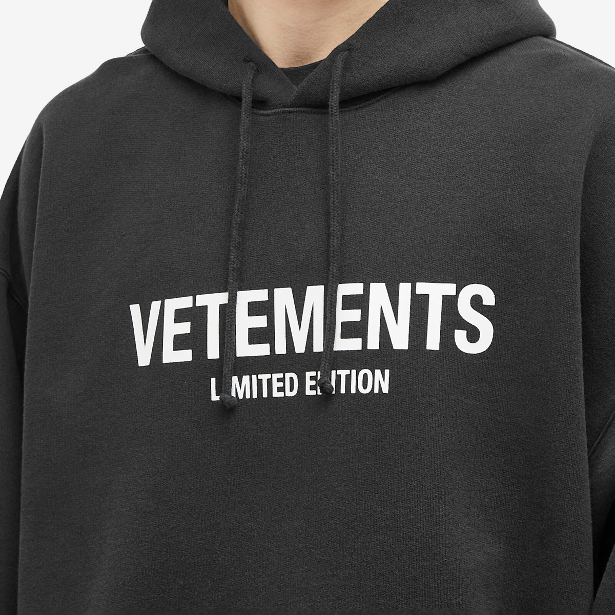 トップス VETEMENTS limited edition hooddie Sweatshirt VETEMENTS Limited Edition Logo Hoodie Black
