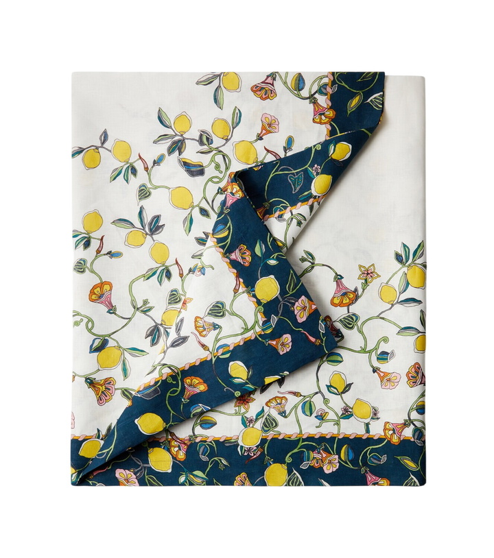 Photo: La DoubleJ Borboni White Large linen tablecloth