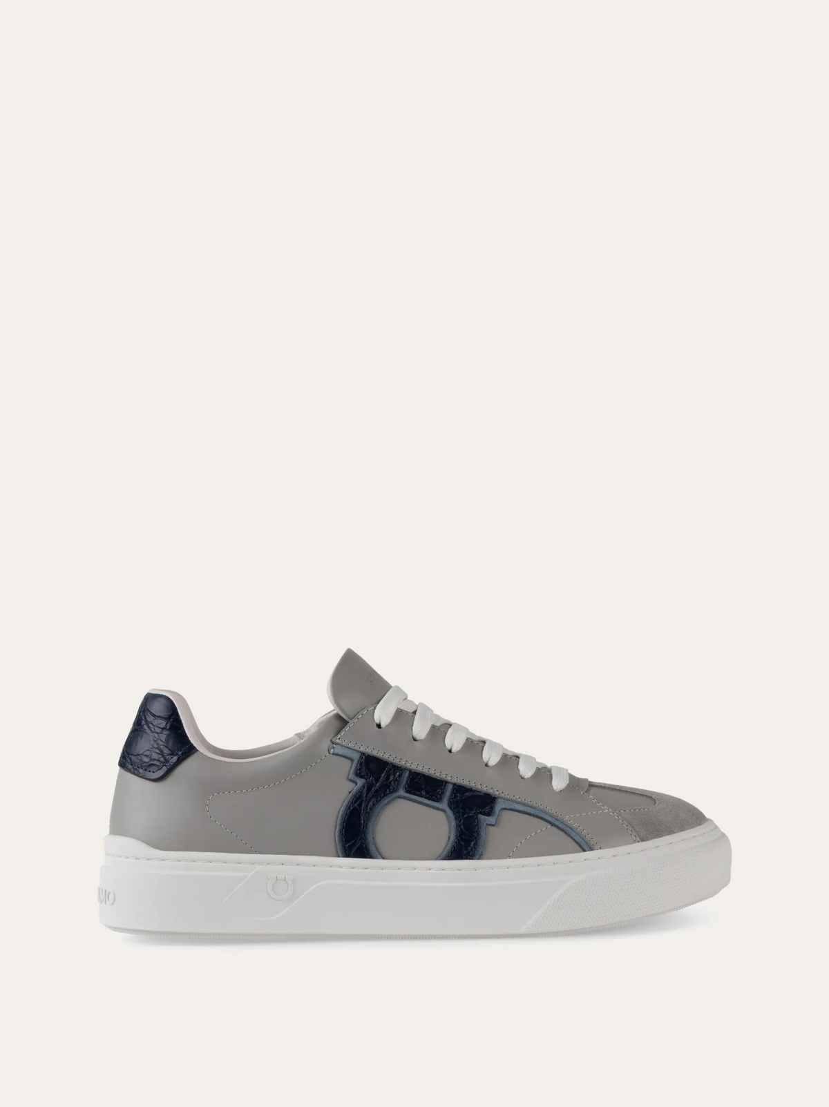 Ferragamo Mens Gancini low cut sneaker in Grey