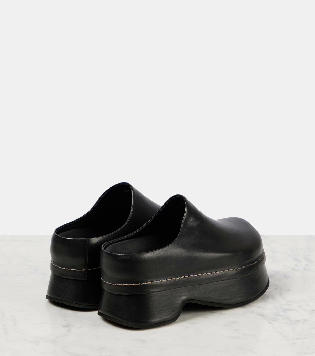 Alexander McQueen Leather platform clogs Alexander McQueen