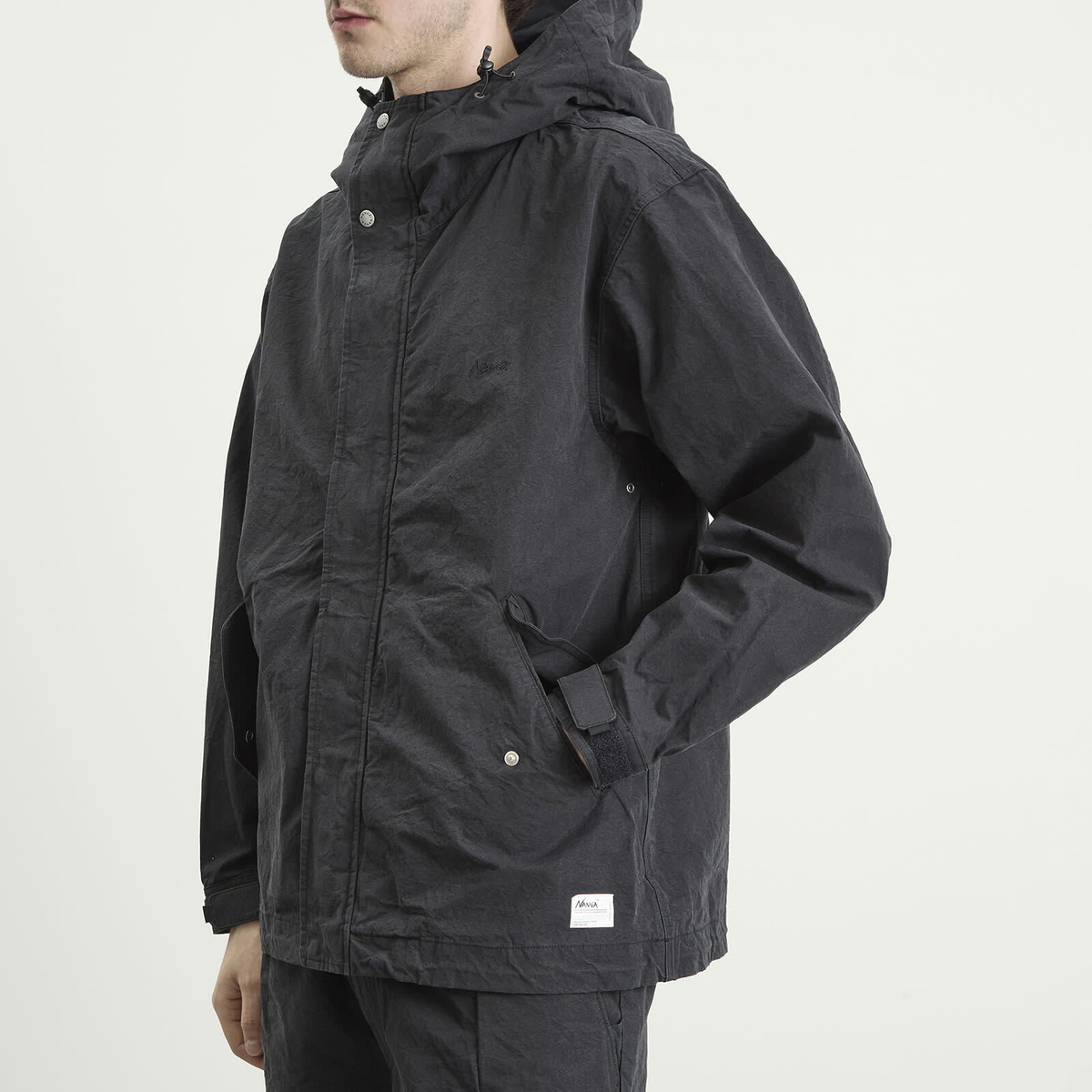 NANGA Men's Dry Cotton Field Short Parka Jacket in Black