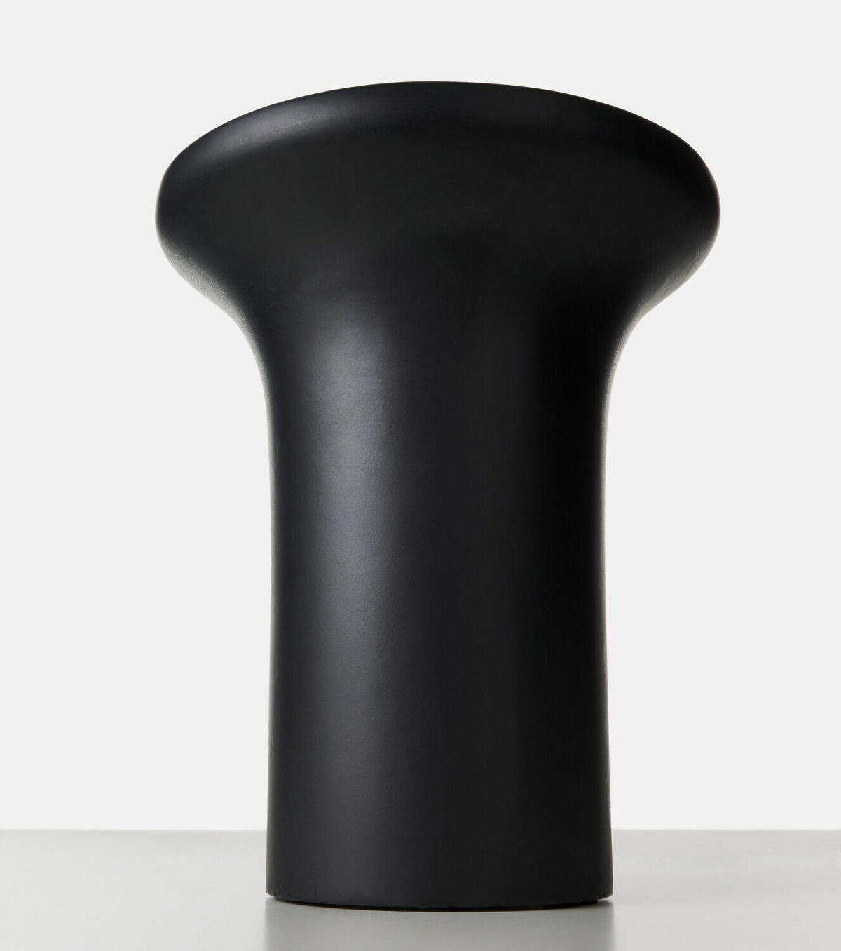 101 Copenhagen Trumpet Tall side table