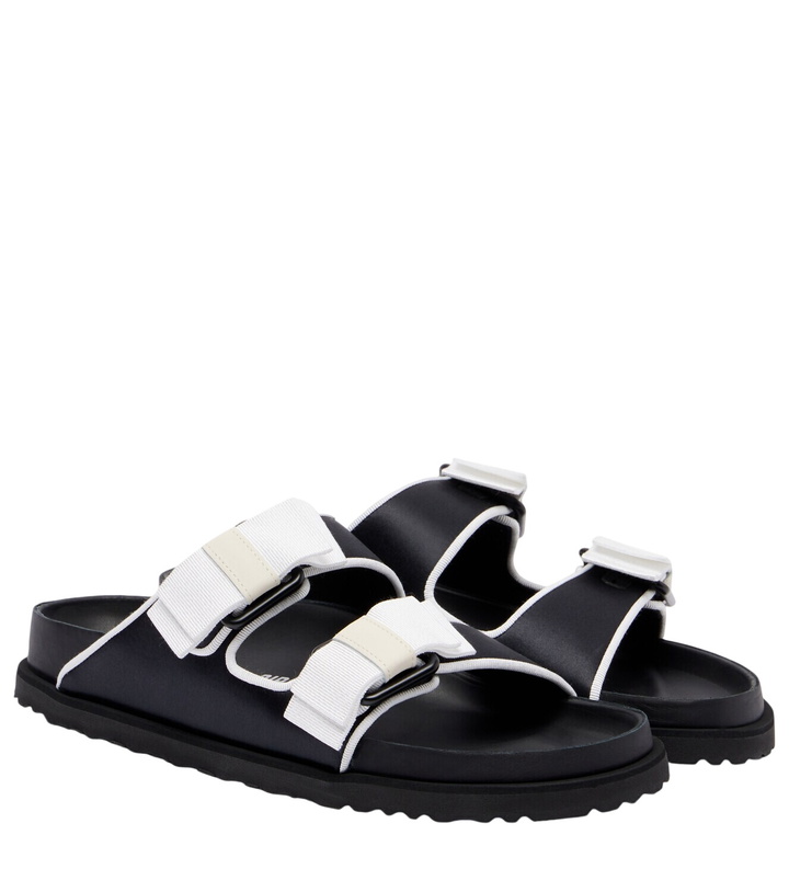 Photo: Birkenstock 1774 Arizona bow-detail satin sandals