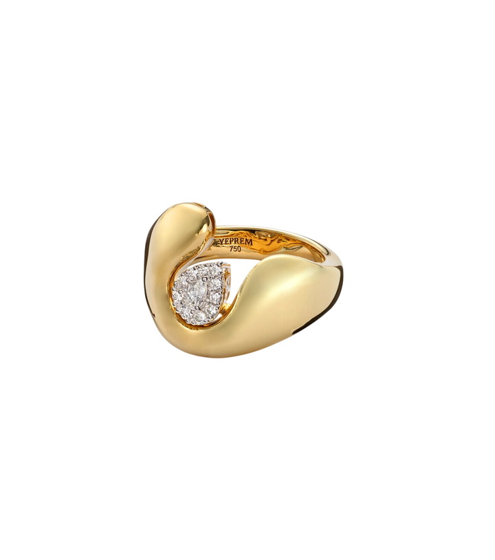 Photo: Yeprem Golden Strada 18kt gold ring with diamonds