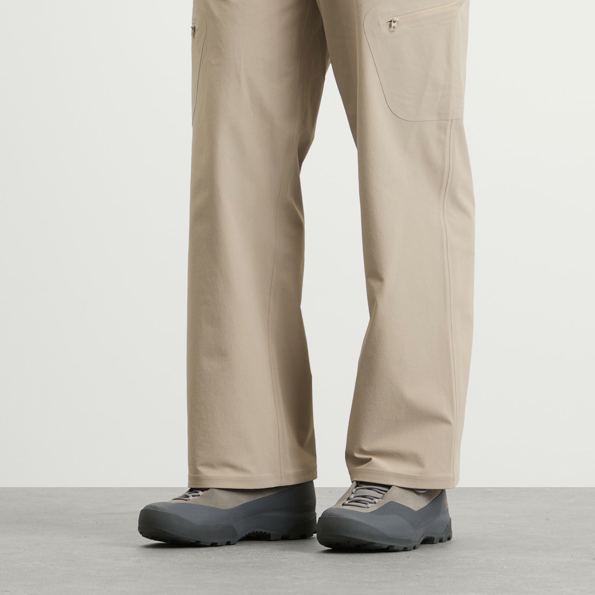 Arc'teryx Men's Konseal Gore-Tex Sneakers in Void/Cloud