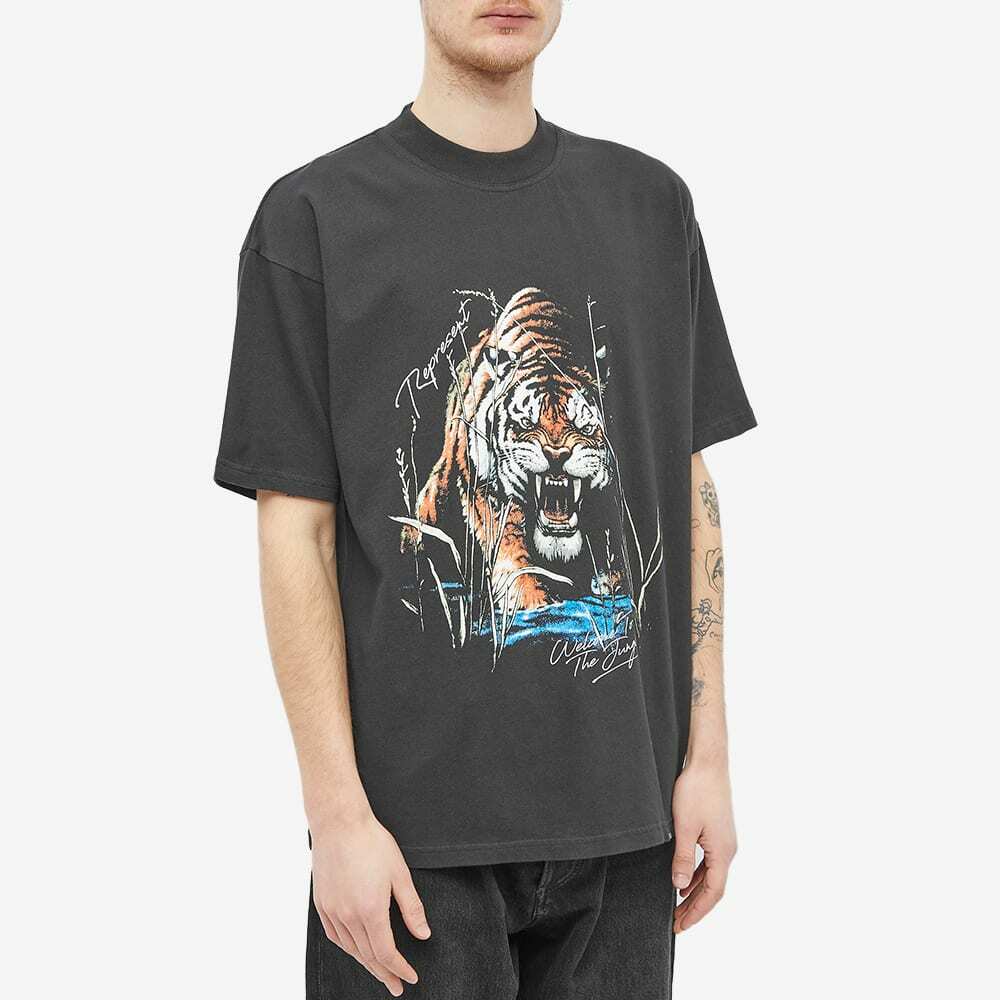 Represent Men's Welcome To The Jungle T-Shirt in Off Black Represent