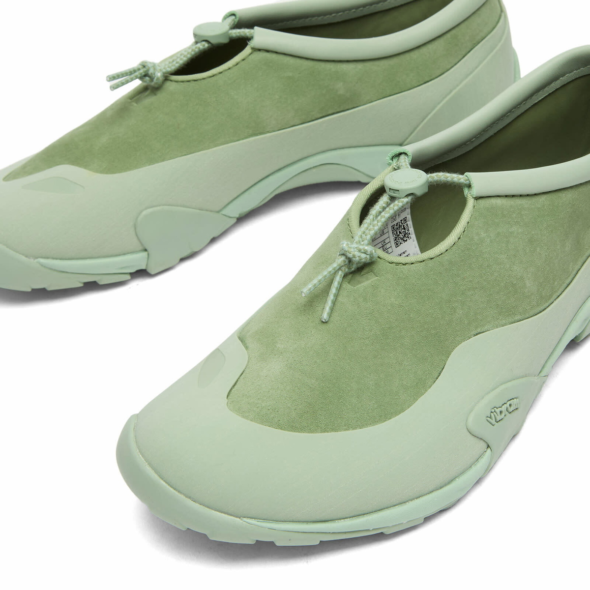 New Balance MT10 Sneaker in Oregano/Mosaic Green