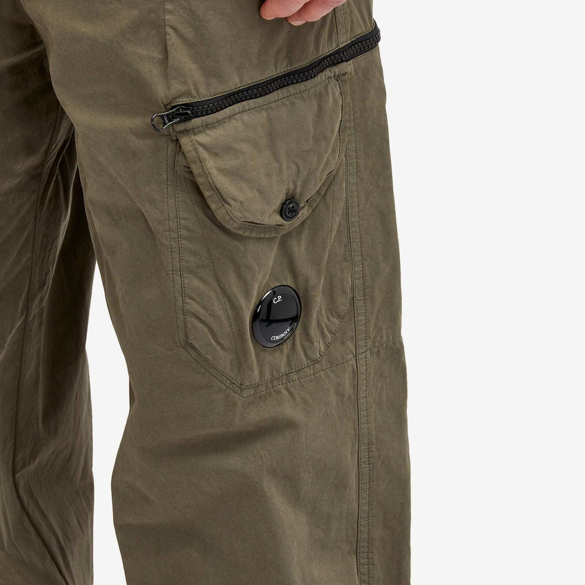 パンツ C.P. Company MICROREPS LOOSE CARGO PANTS C.P. Company - Microreps Loose Cargo Pants | HBX - Globally