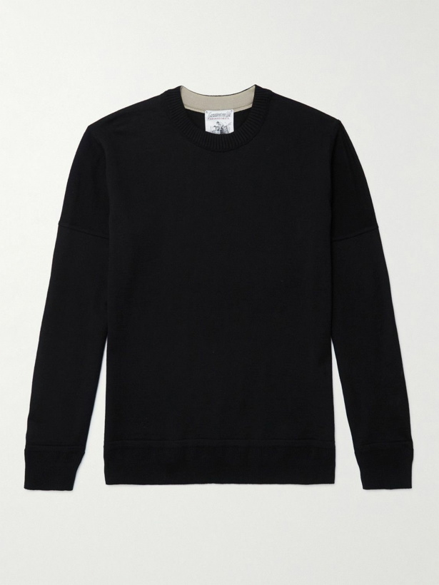 Photo: S.N.S. Herning - Intro-II Virgin Wool Sweater - Black