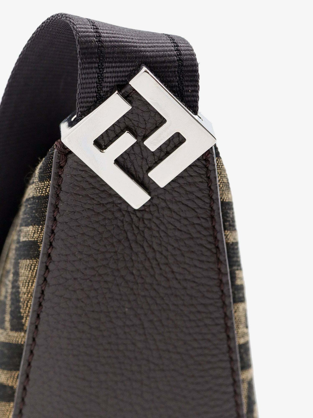 【関税&送料込】Fendi Melon Small Messenger Bag Small Fendi Melon Messenger Bag Fendi