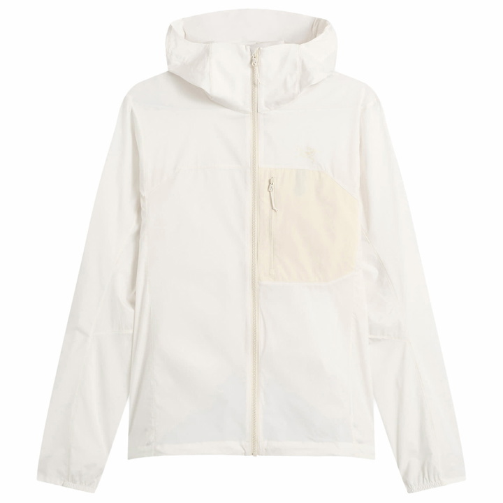 Photo: Arc'teryx Women's Squamish Hoody W in Arctic Silk/Sea Salt