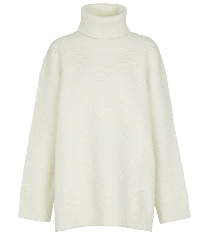 Photo: Fendi Logo turtleneck sweater