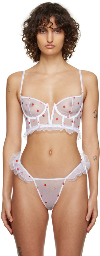 Photo: Le Petit Trou White Pomme Corset
