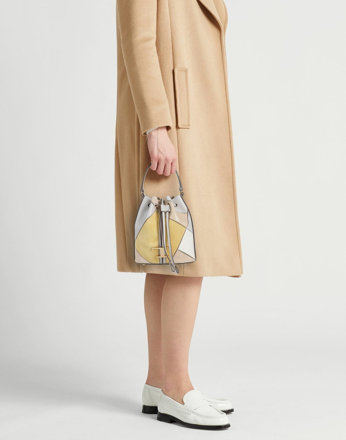 Tod's Womens Handbag Light in Grey