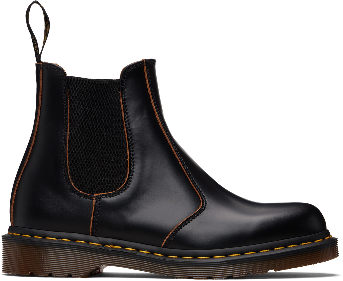 チャトページ 2976 Made in England Wax Commander Chelsea Boots in Brown | Dr