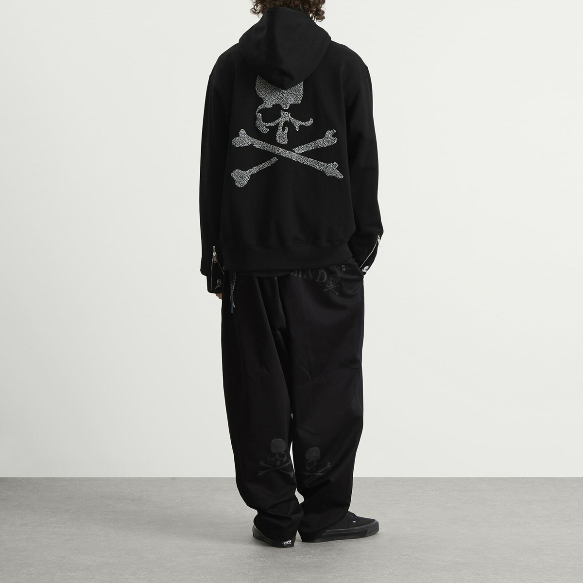 MASTERMIND WORLD Men's Zip-Up Track Hoodie in Black