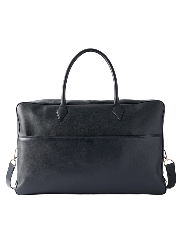 Photo: Métier - Closer Weekend Leather Weekend Bag