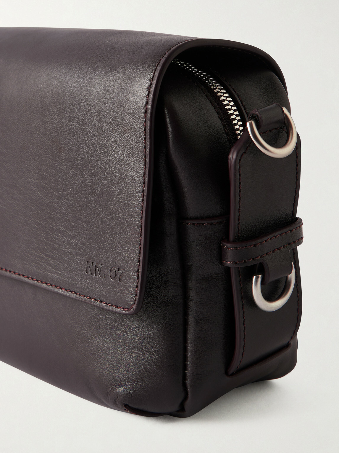 NN07 - Port Small Leather Messenger Bag