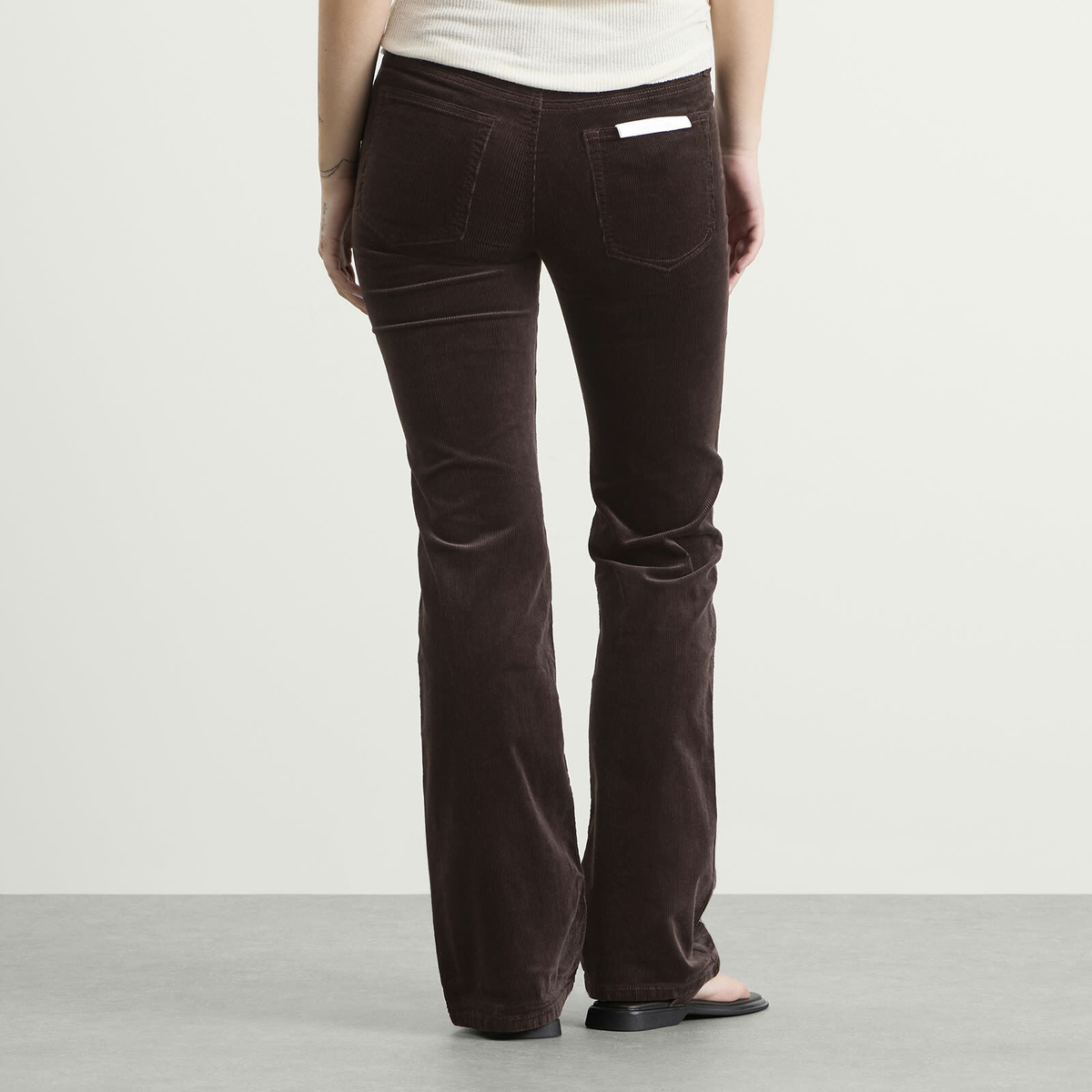Good American Women's Good Low Rise Bootcut Jeans in Espresso
