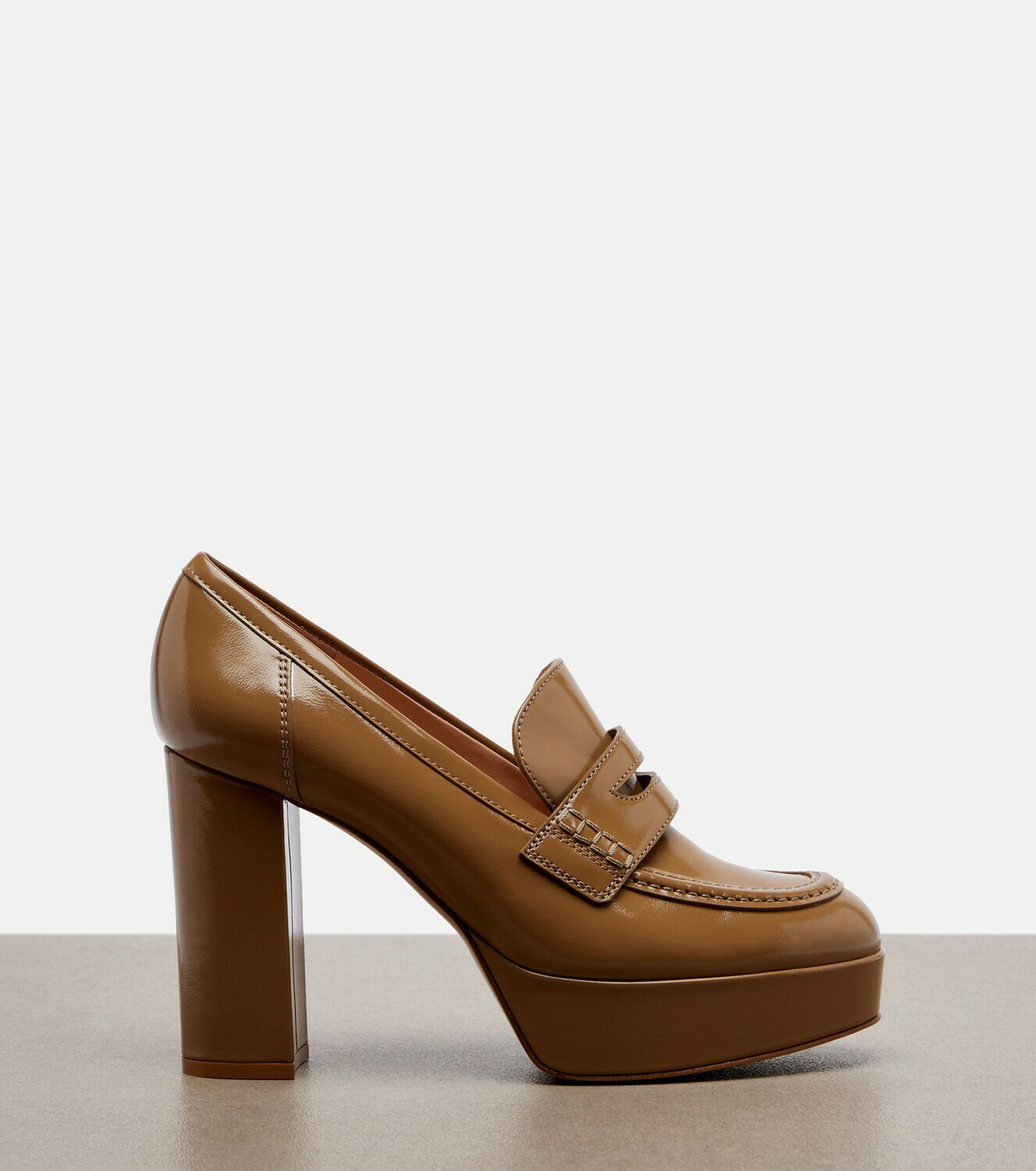 Gianvito Rossi Jenna leather loafer pumps