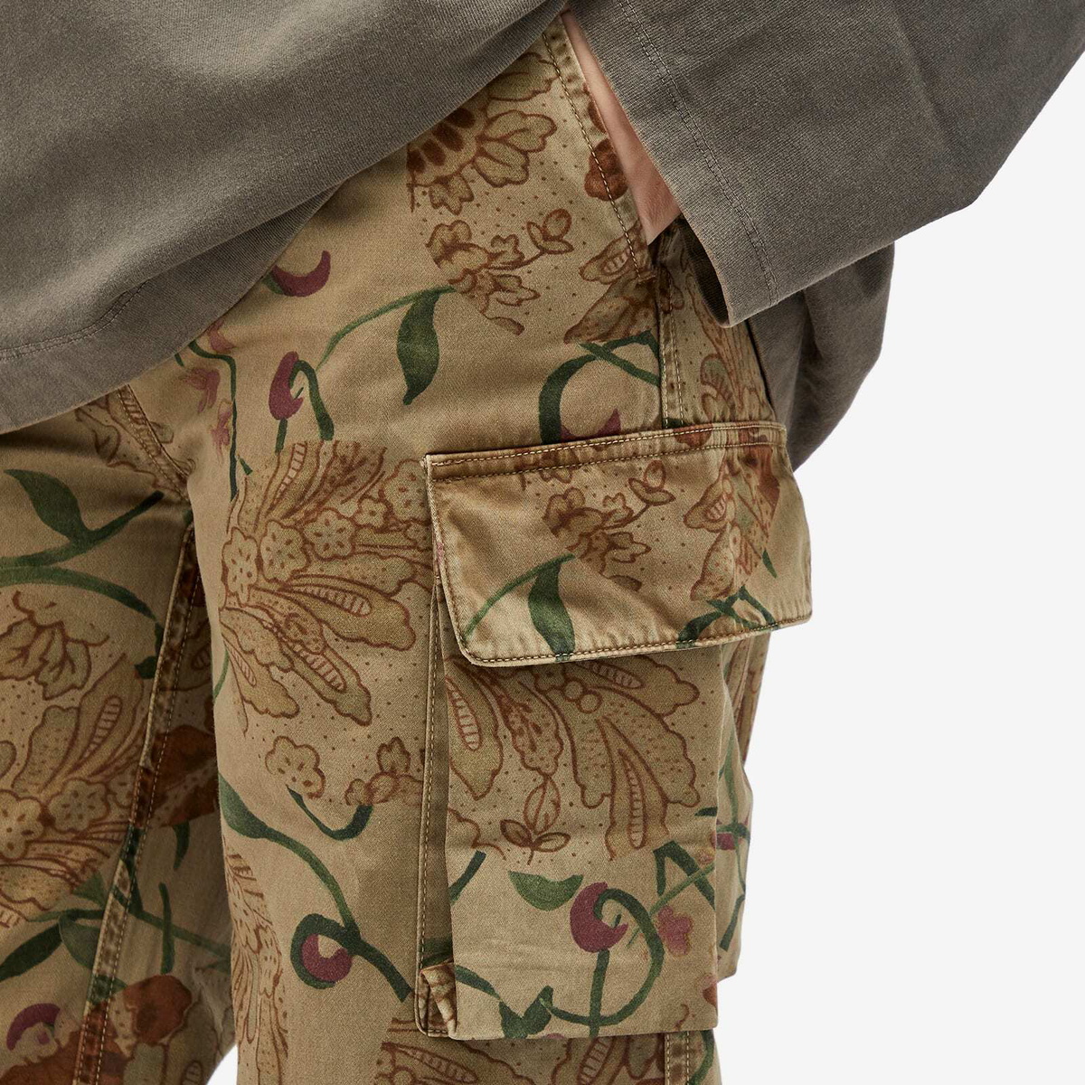 Our Legacy Women's Peak Cargo in Spotting Rose Seventies