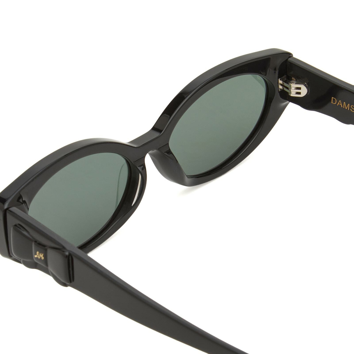 Damson Madder Women's Catty Oval Sunglasses in Black 