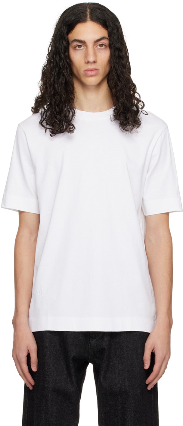 Photo: APPLIED ART FORMS White Oversized T-Shirt