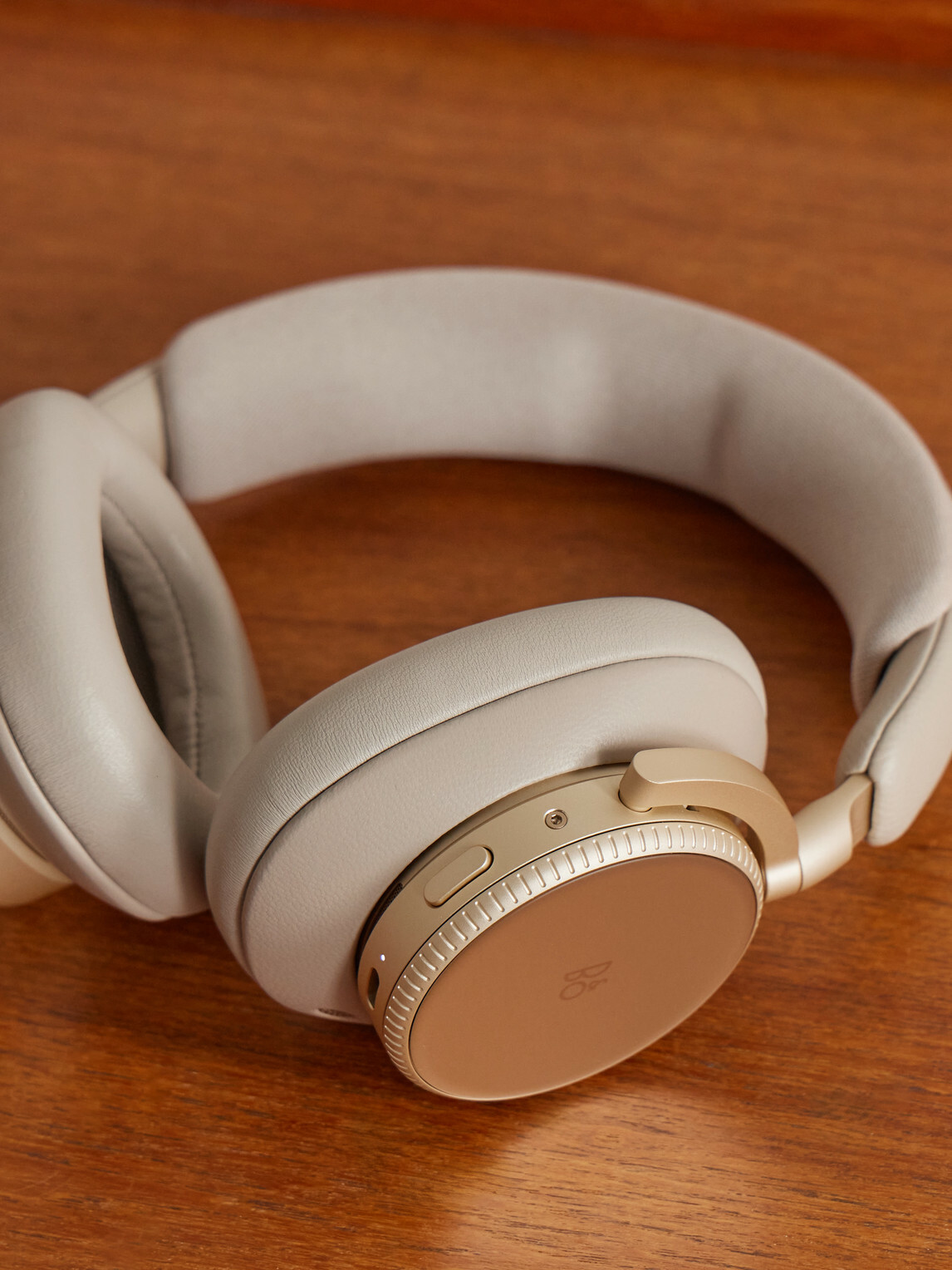 Bang & Olufsen - Beoplay H100 Wireless Headphones