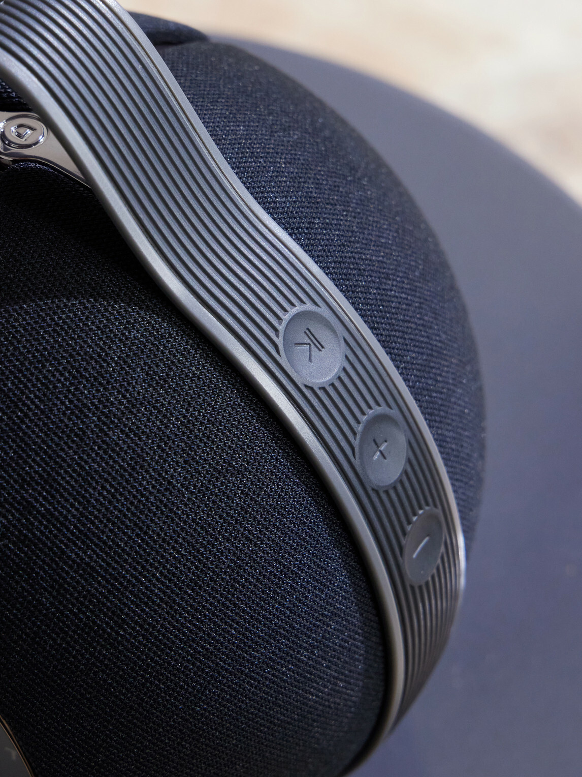 Devialet - Mania Portable Audio Speaker - Black