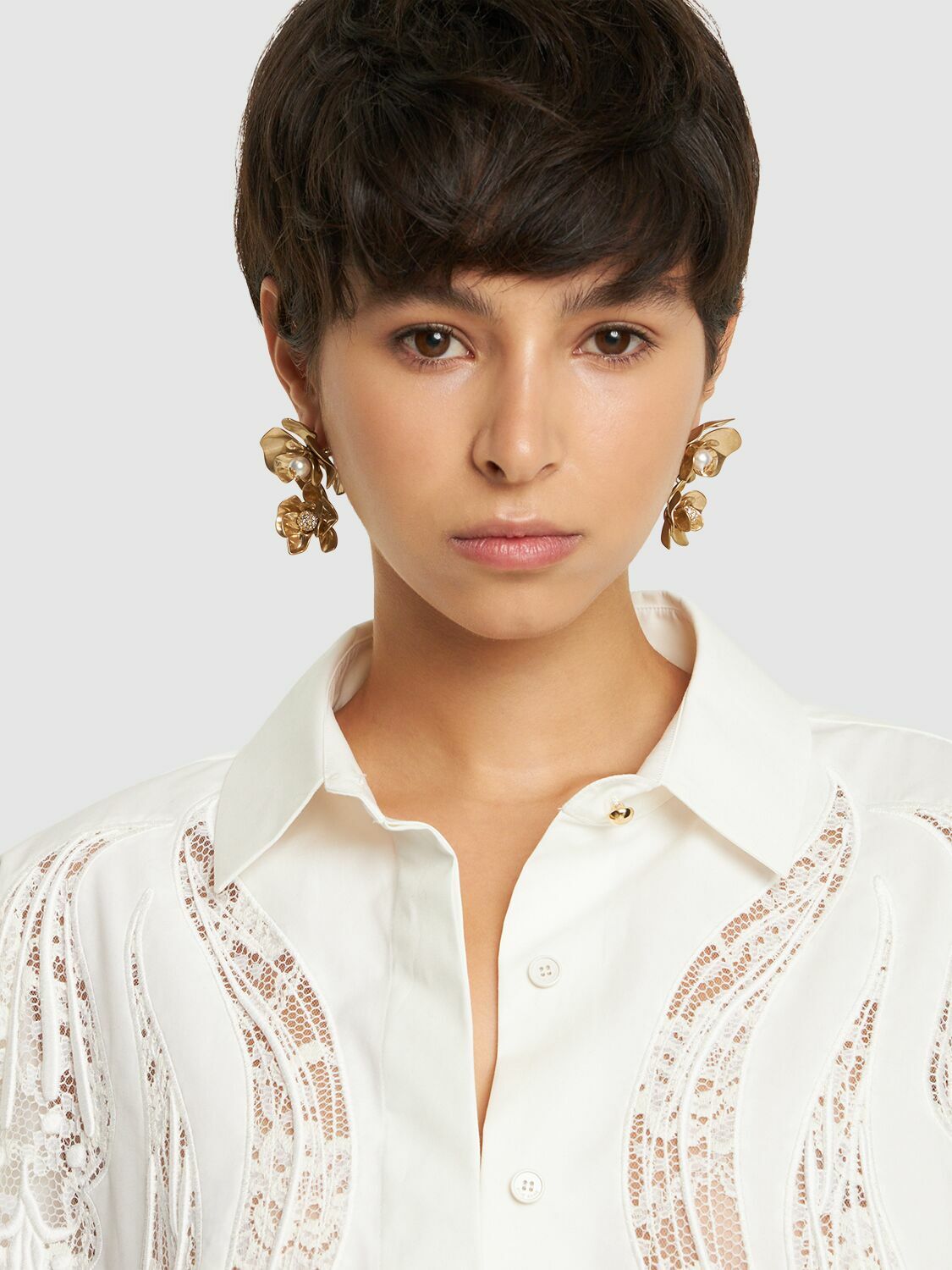 Petal Crystals Mono Ear Cuff