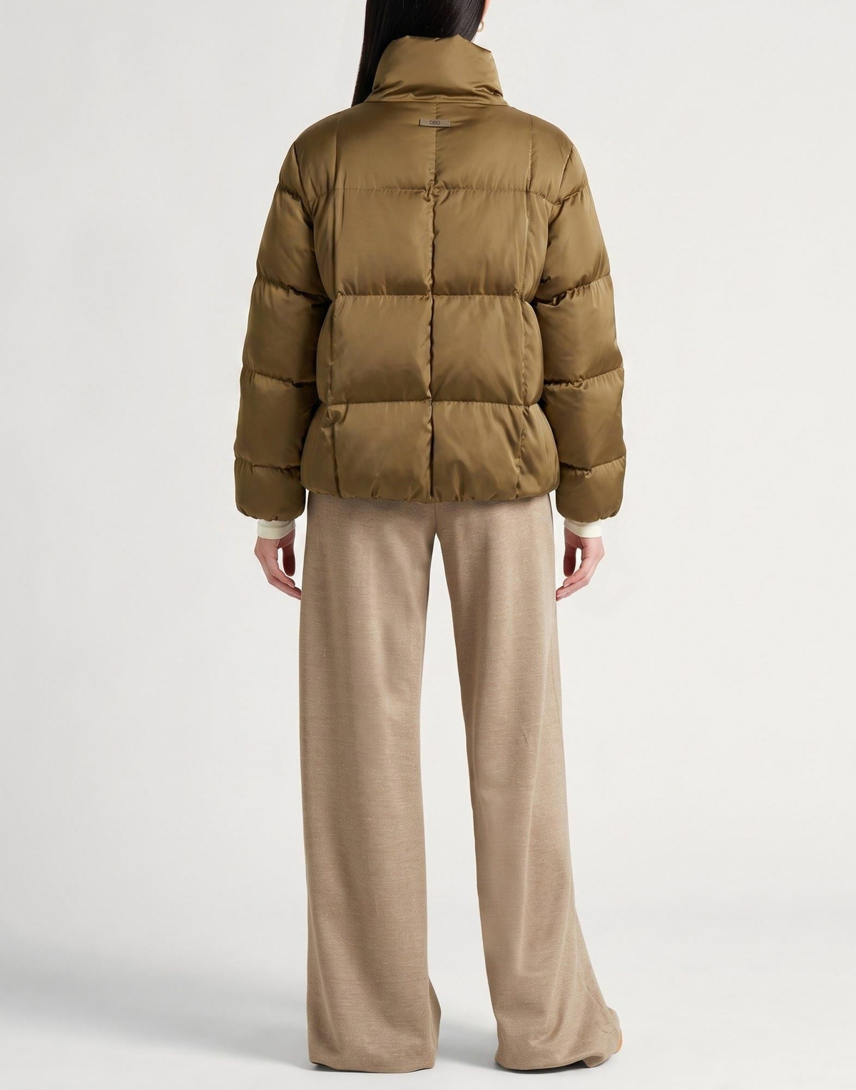 Peserico Womens Puffer Military in Green