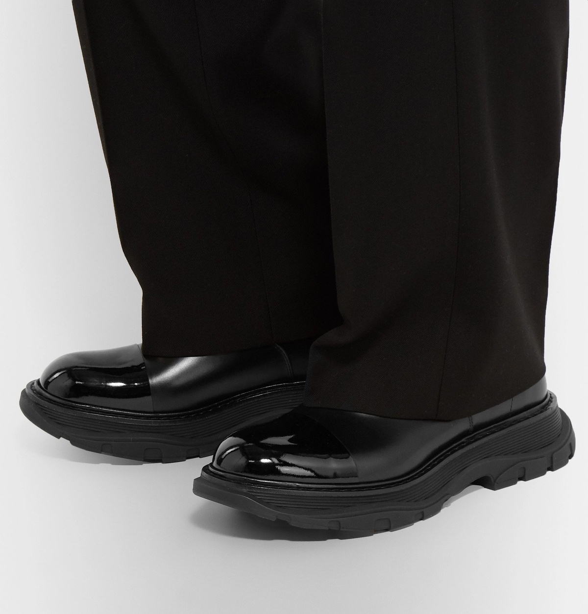 Alexander McQueenAlexander McQueen - Cap-Toe Smooth Derby size 41 BNWB Alexander McQueen - Cap-Toe Smooth and Patent-Leather Derby  main image 4