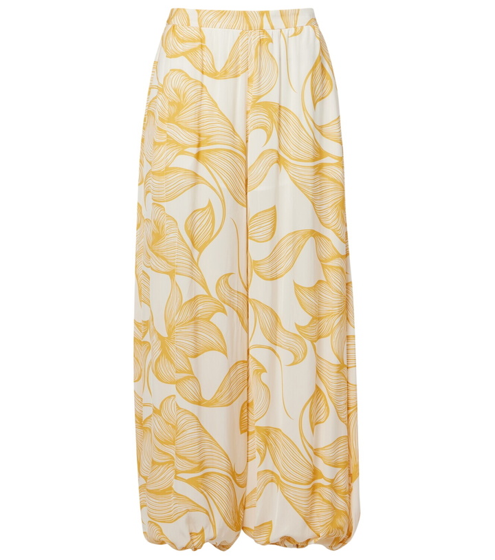 Photo: Adriana Degreas Printed balloon pants