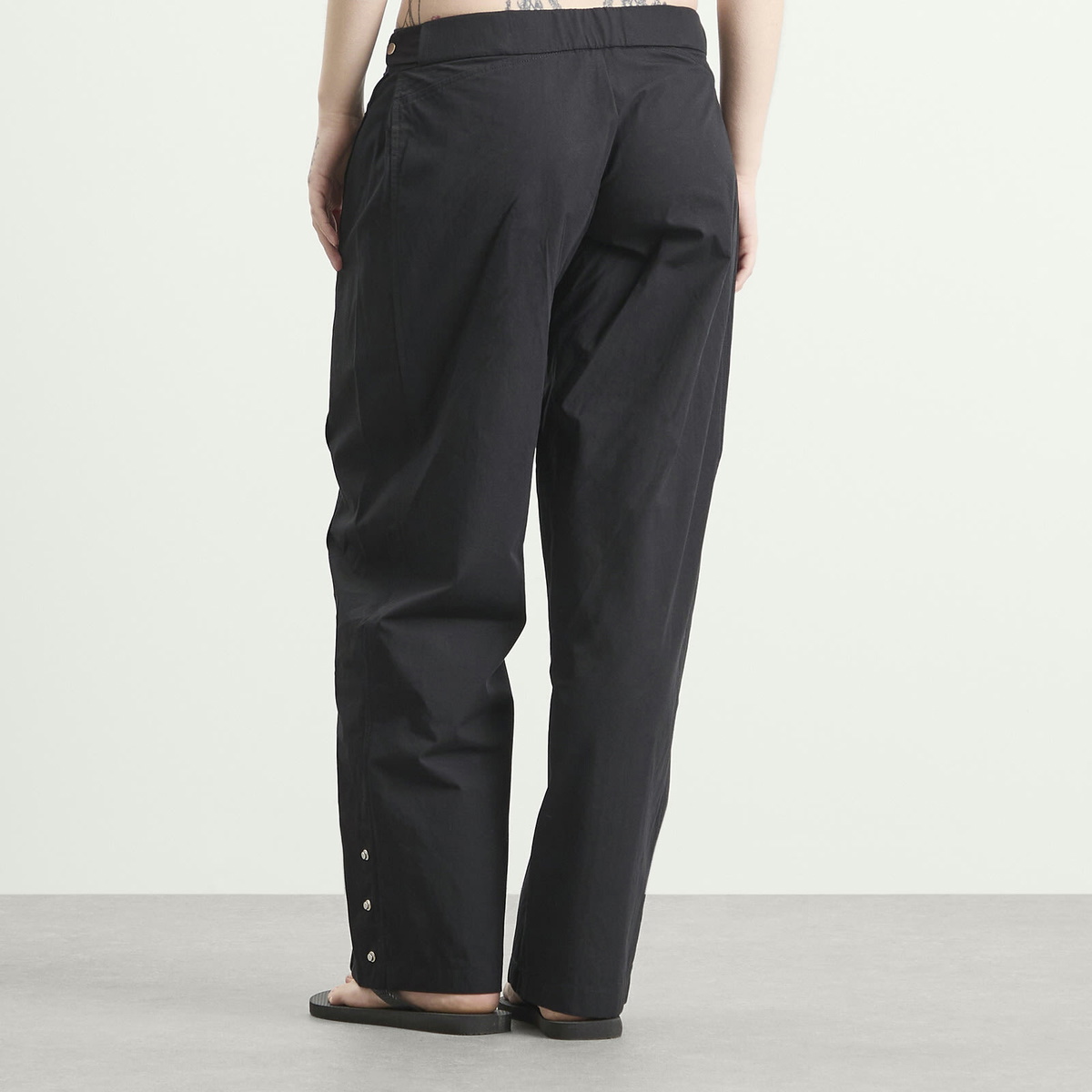 Peachy Den Women's Jagger Trousers in Blackbird