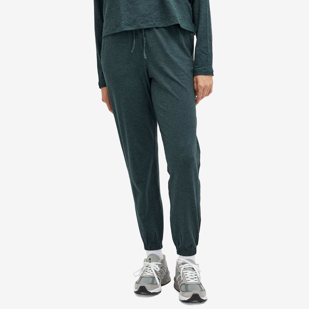 Girlfriend Collective Women's ReSet Slim Straight Joggers in Moss