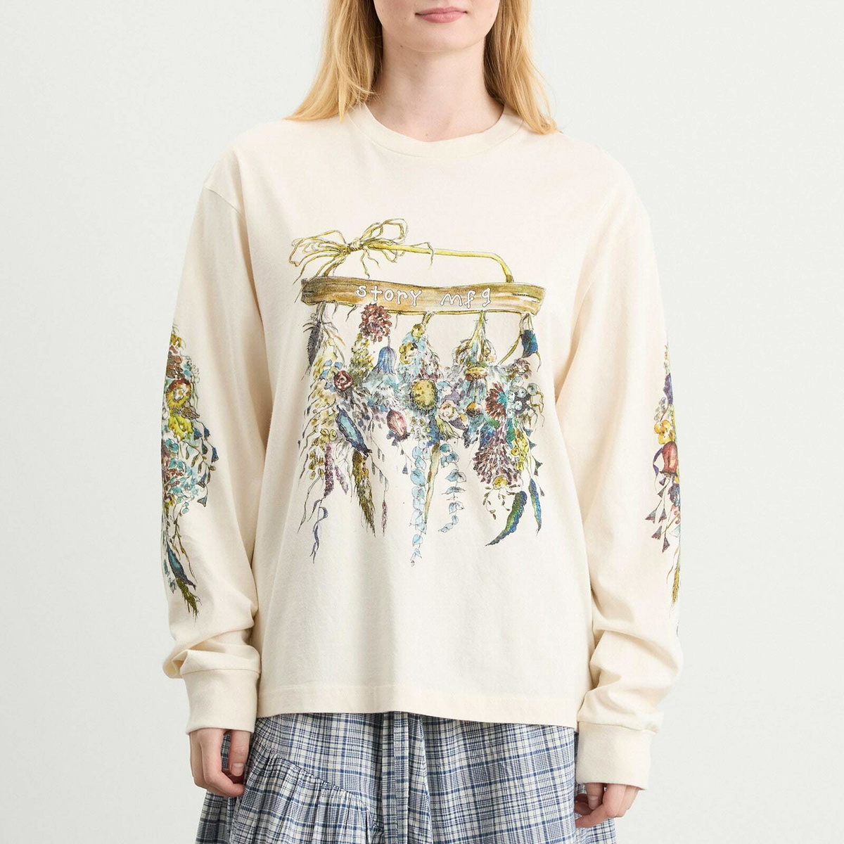 Story mfg. Women's Long Sleeve Grateful T-Shirt in Ecru